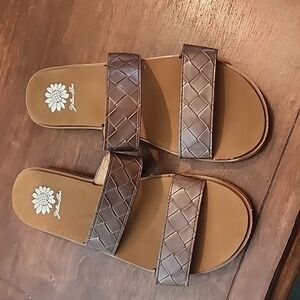 Yellowbox brown slip on sandal size 9